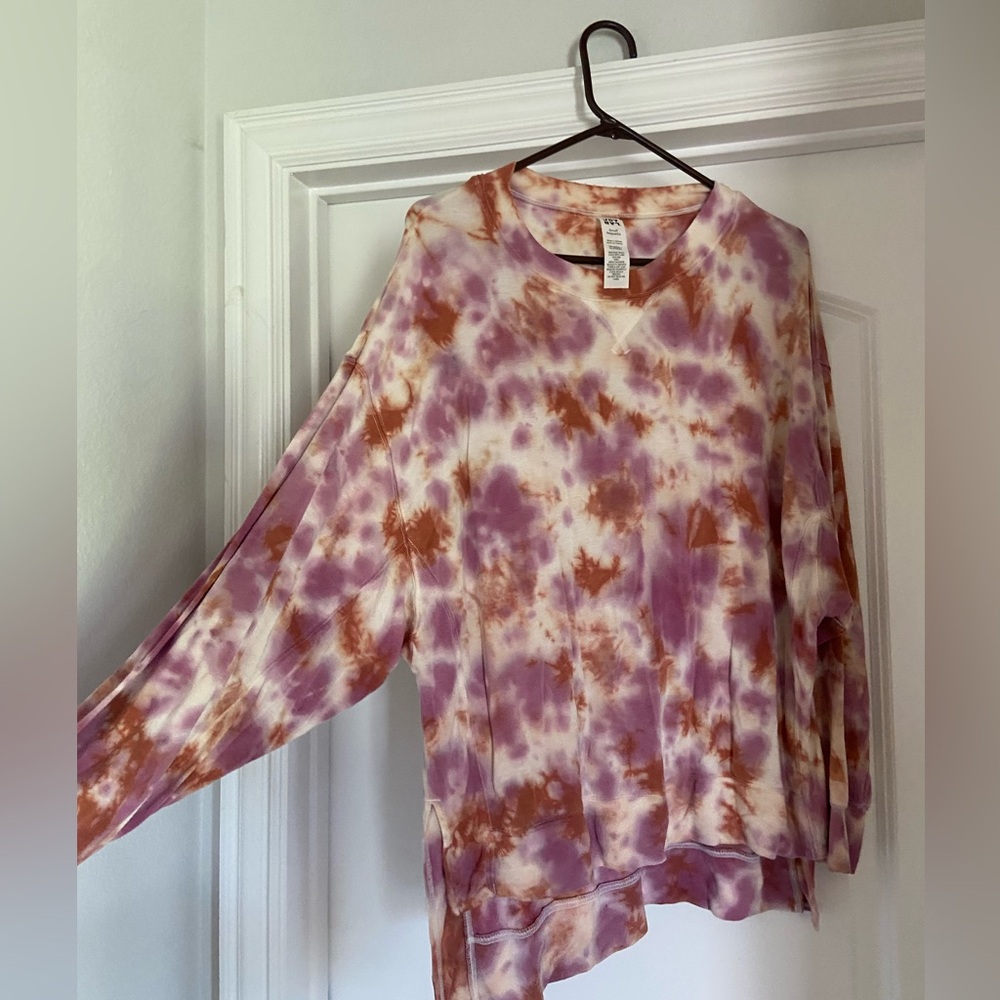 Tie-Dye Oversized Long Sleeve Pullover